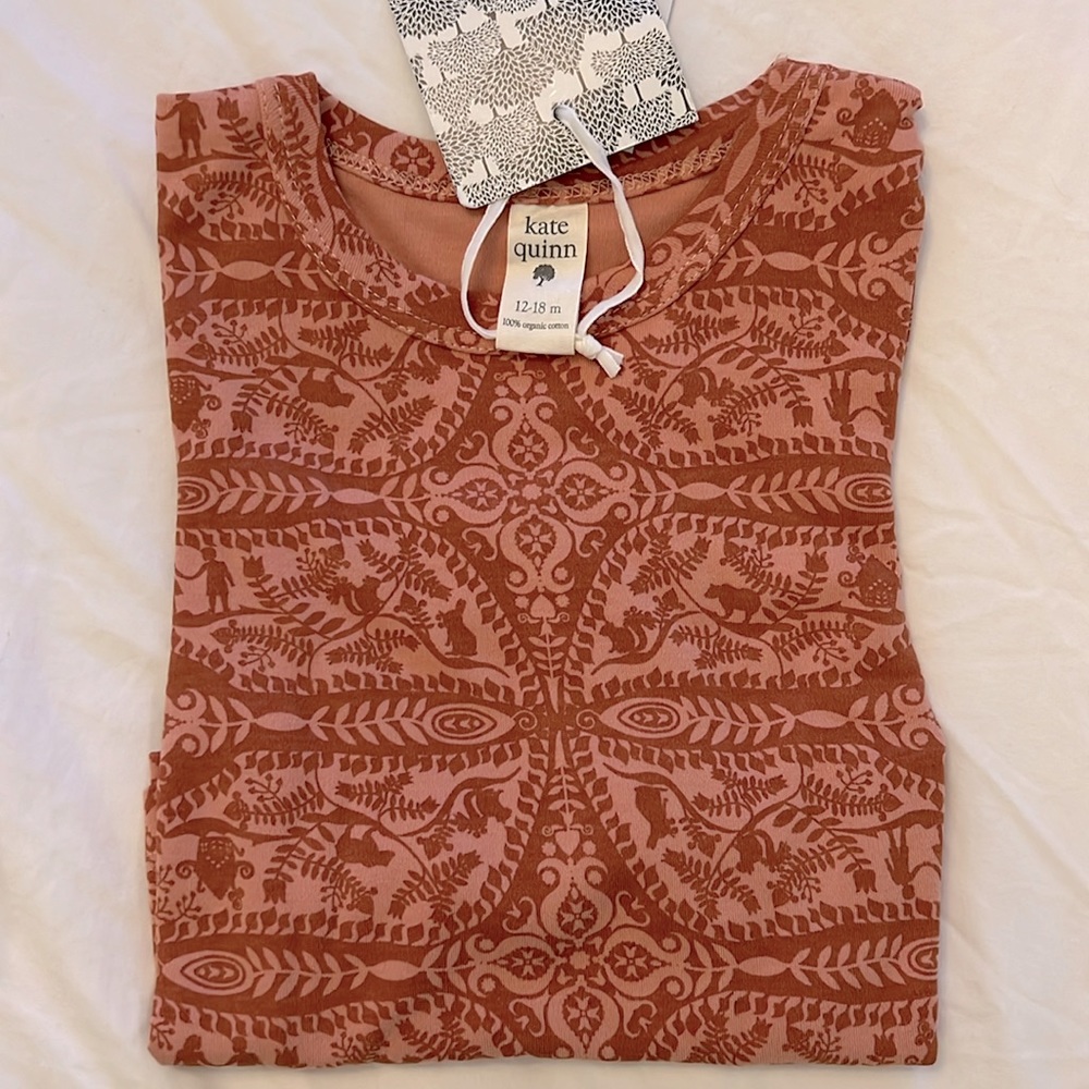 Kate Quinn long sleeve boxy tee